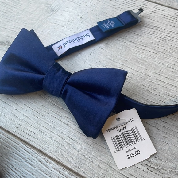 Saddlebred navy satin style bow tie men’s adjustable all sizes new with tags - Picture 4 of 10
